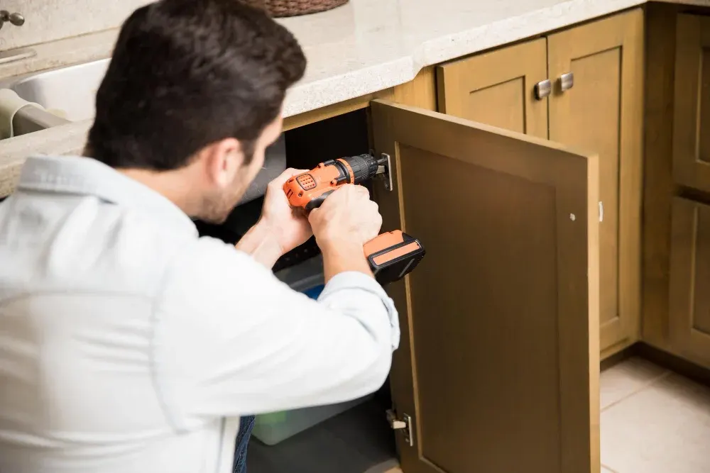 Cabinet Hardware Guide: Hinges, Slides, Knobs and Pulls